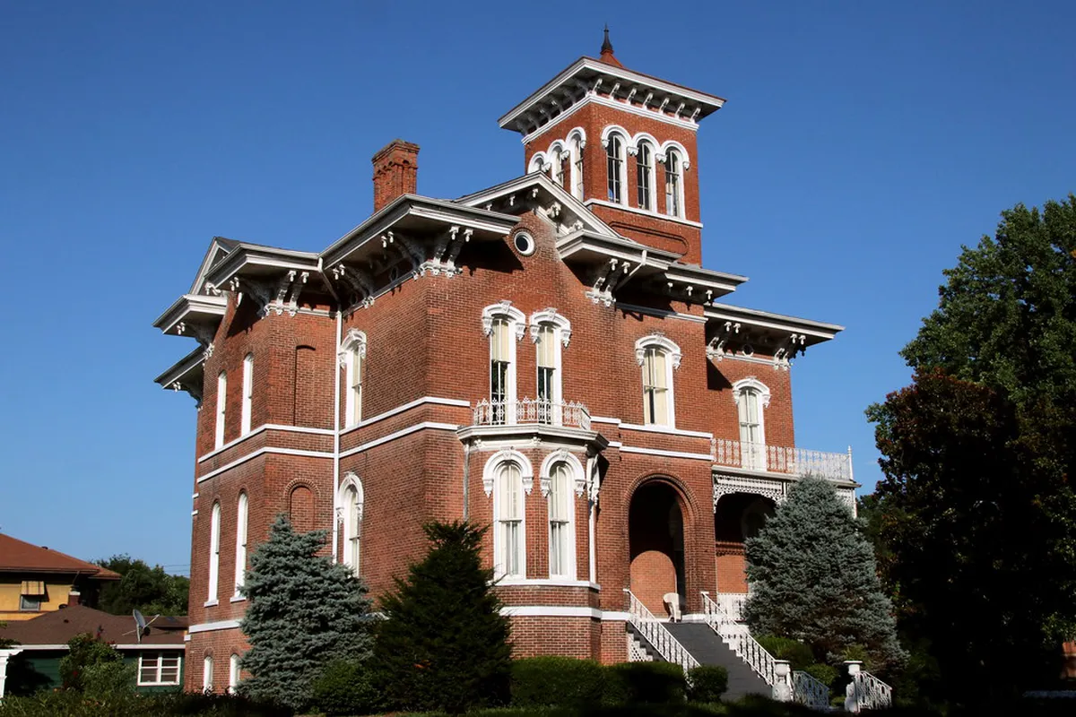 19th Century Tourism Impact on Ajaccio Urbanism